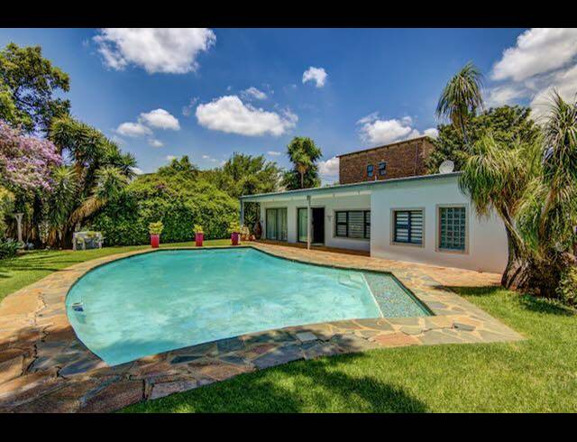 5 BEDROOM HOUSE FOR SALE IN KENSINGTON